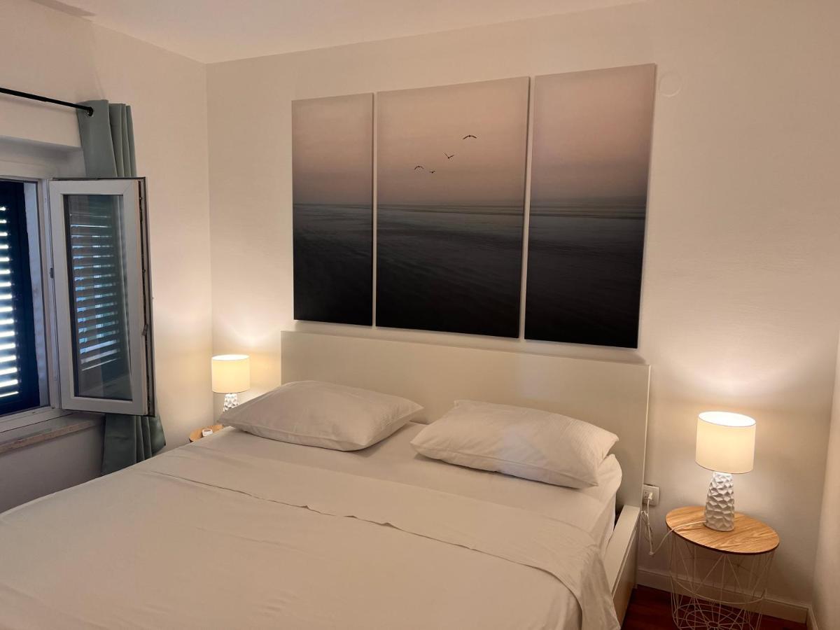 Stella Apartments คาชเตลา ภายนอก รูปภาพ